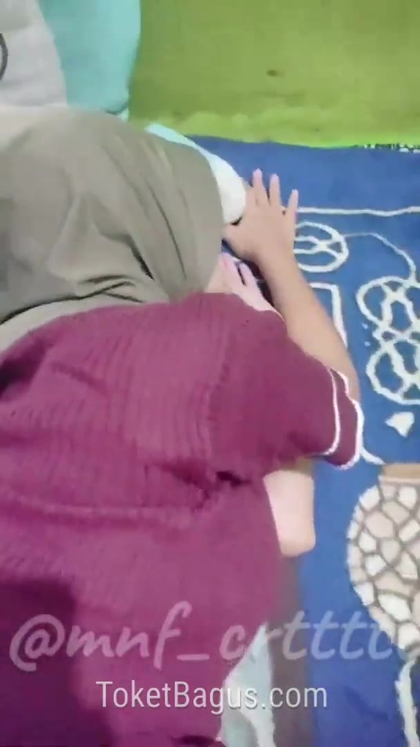 Ukhti Miftahul Husna kena entot ketika tidur