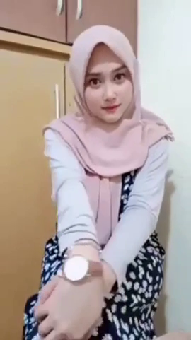 Jilbab Pink Bening Omek Memeknya Pengen Di kobel
