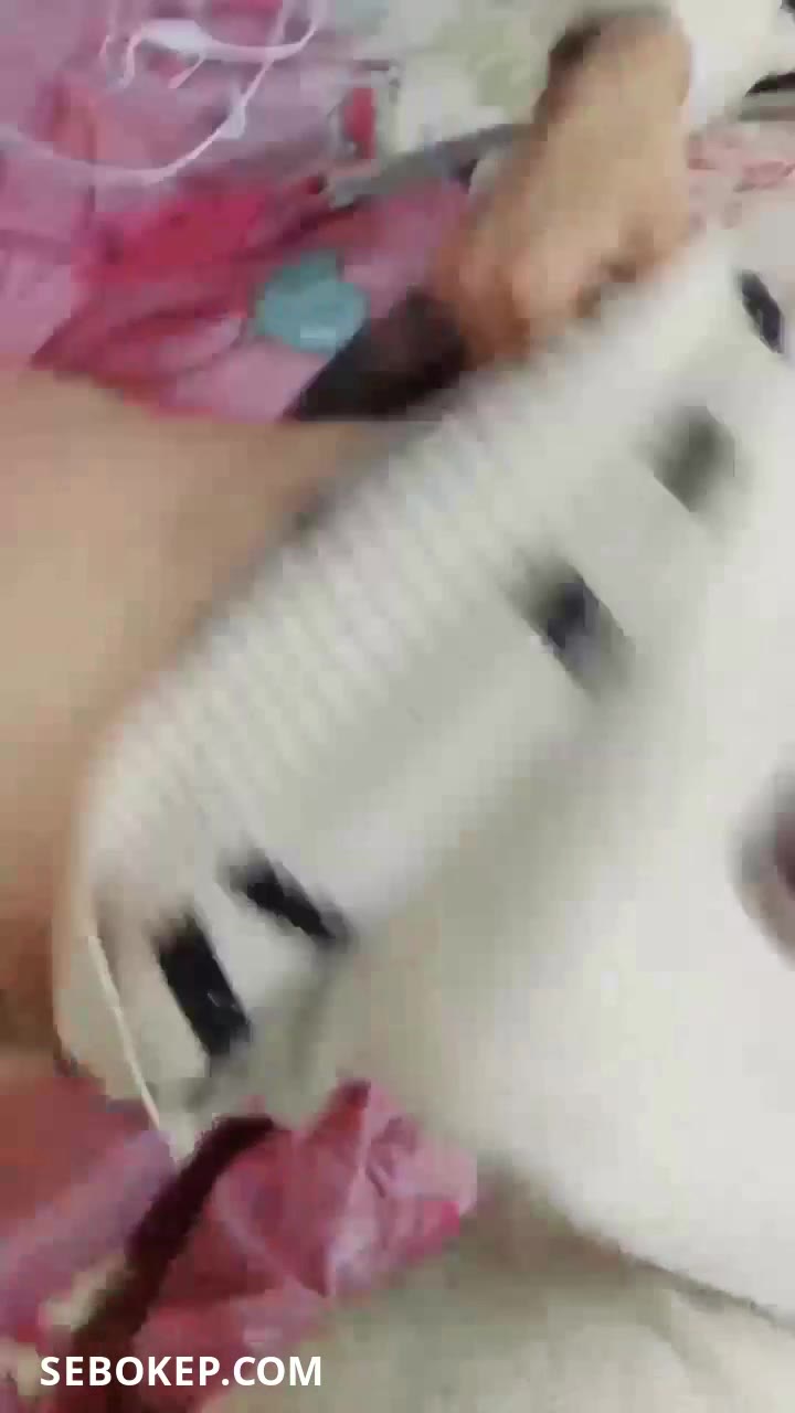 Jilbab abg Imut Ngangkang Colmek