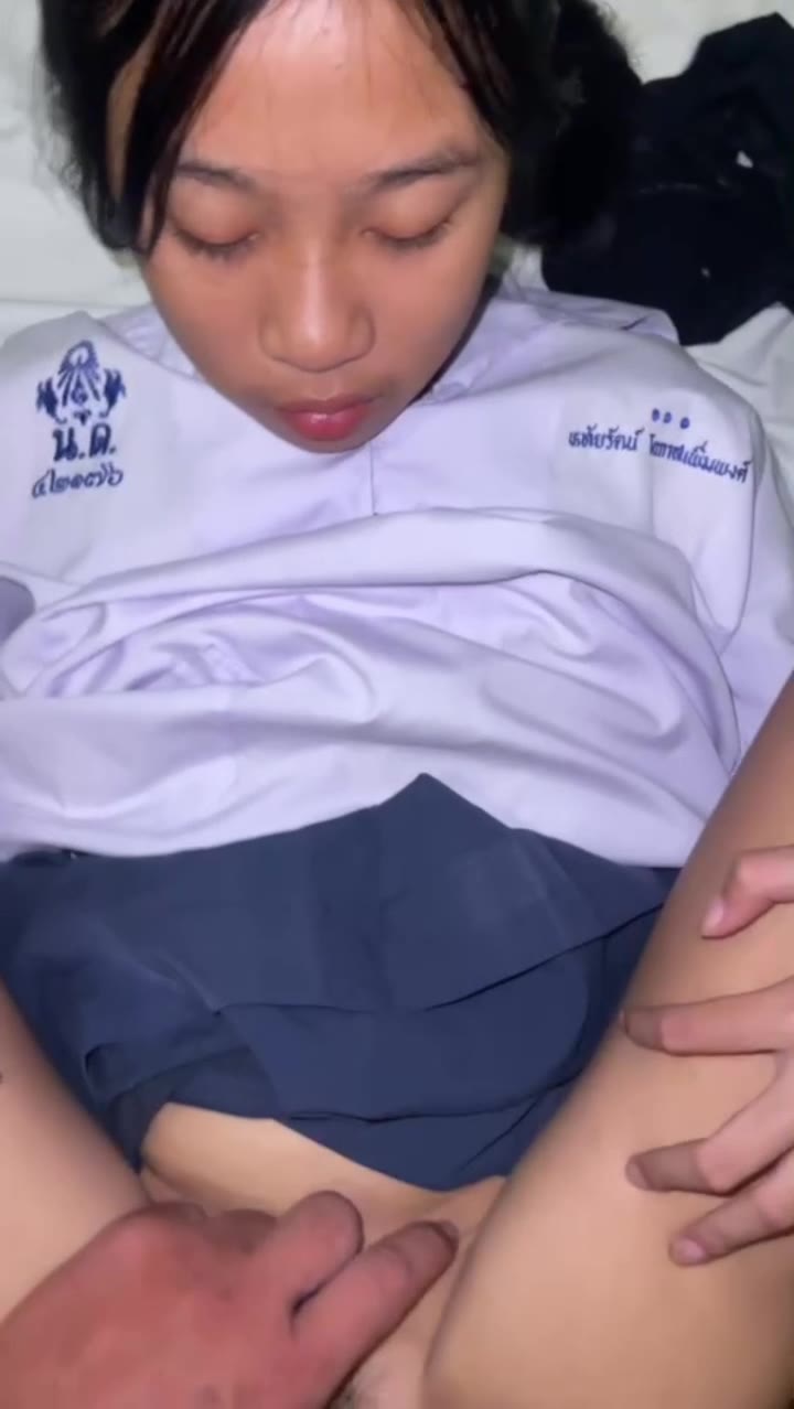 Guru cabuli murid seragam smp