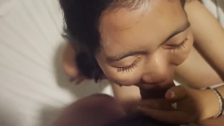 Murid SMP ngewe kacukan crot didalem memek